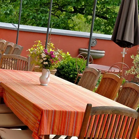 Weingut Tauss Πανσιόν 4*