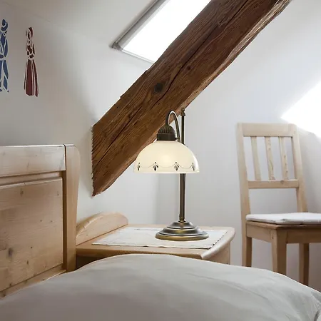 Πανσιόν Weingut Tauss